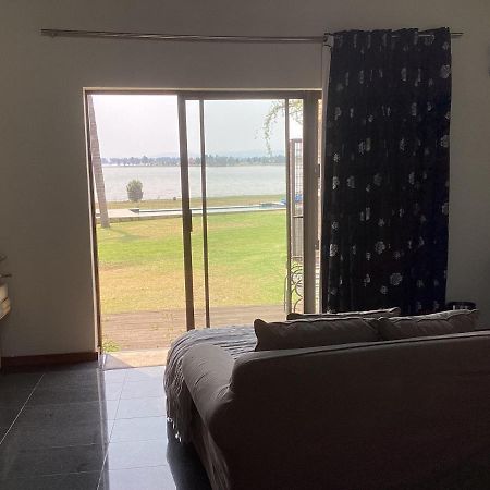 The Vaal Guesthouse Oranjeville Exterior foto